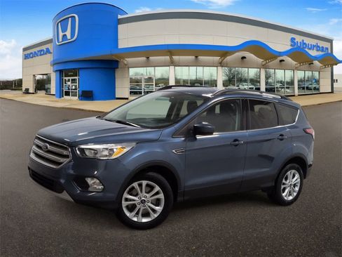 Used 2018 Ford Escape SE w/ SE Sync 3 Package image 1