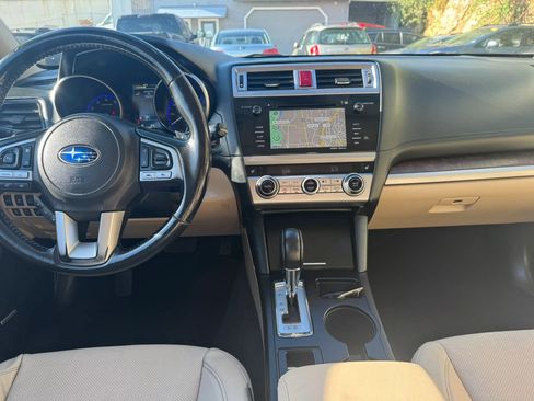 Used 2016 Subaru Outback 2.5i Limited AWD/4WD image 18