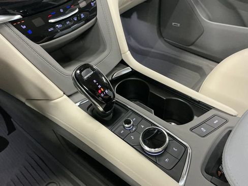 Used 2025 Cadillac XT6 Premium Luxury w/ LPO, Floor Liner Package AWD/4WD image 25