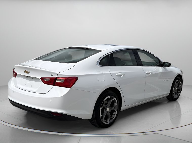 Used 2024 Chevrolet Malibu LT FWD image 3