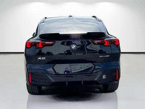 New 2026 BMW X2 xDrive28i w/ Technology Package AWD/4WD image 4