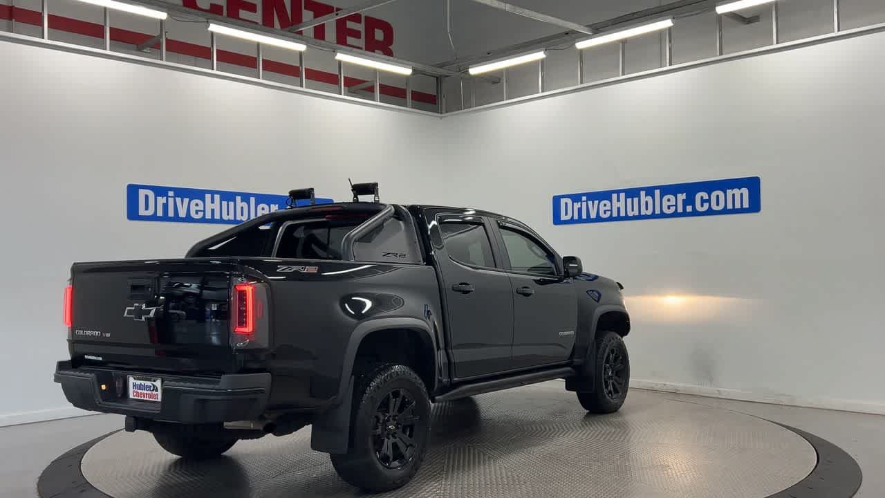 Used 2019 Chevrolet Colorado ZR2 w/ ZR2 Midnight Special Edition AWD/4WD image 2
