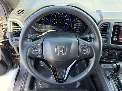 Used 2022 Honda HR-V Sport image 16