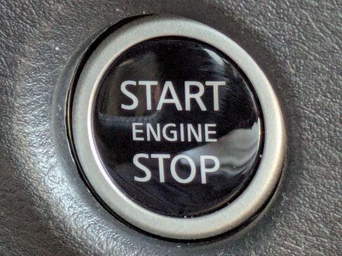 Certified 2024 Nissan Frontier SV w/ Hardbody Edition image 28