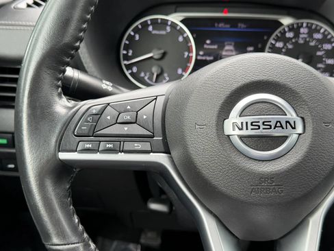 Used 2022 Nissan Sentra SV FWD image 25