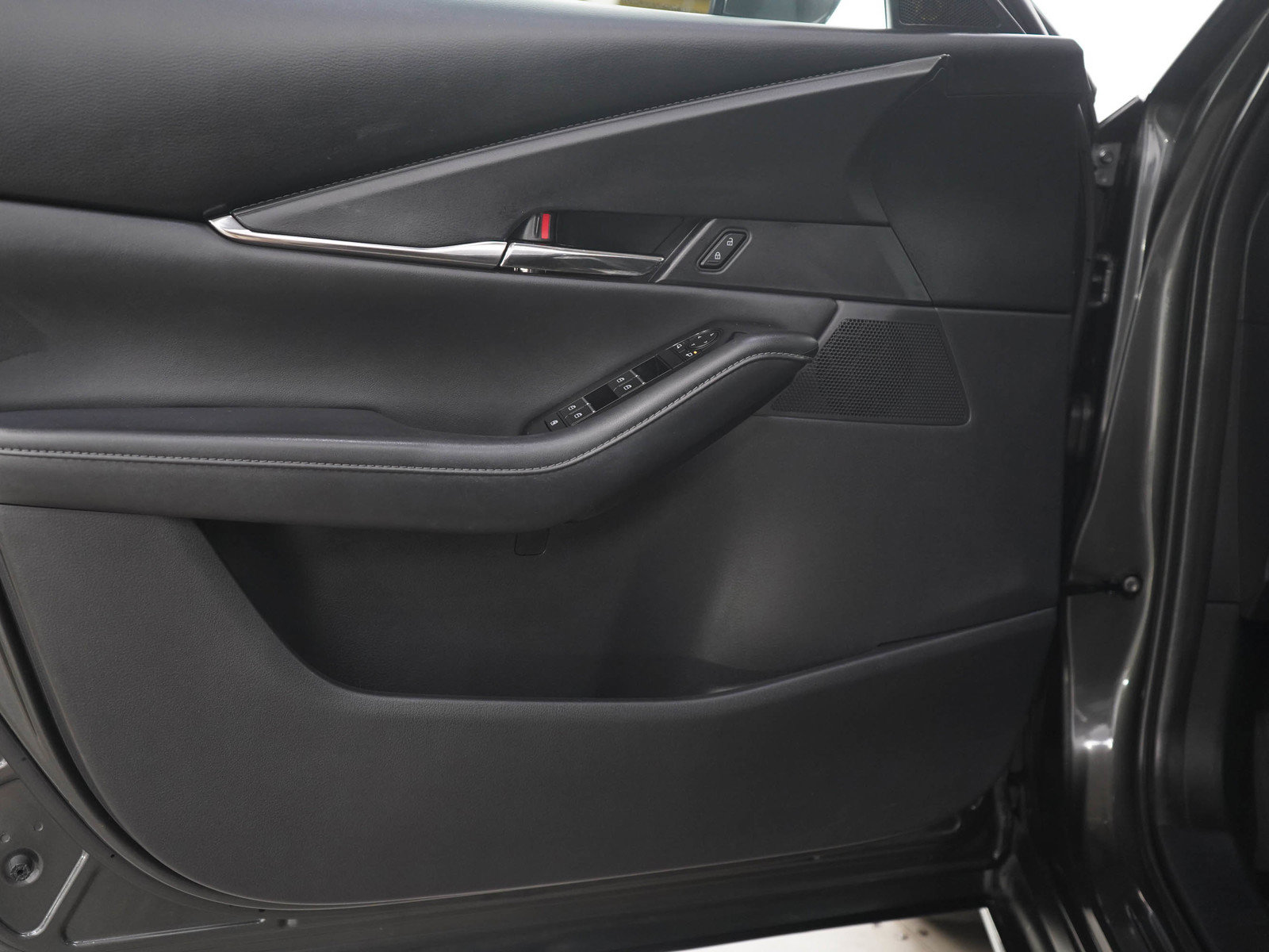 Used 2023 MAZDA CX-30 AWD 2.5 S w/ Preferred Package image 19