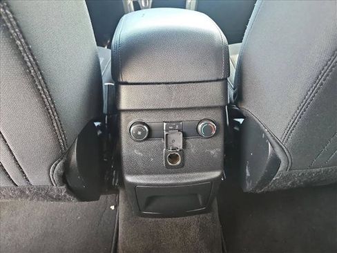 Used 2018 Ford Explorer XLT w/ Equipment Group 201A image 17