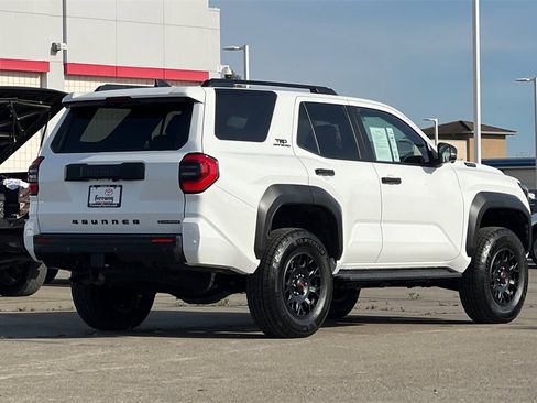 Certified 2025 Toyota 4Runner TRD Off-Road Premium image 5