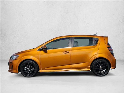 Used 2017 Chevrolet Sonic Premier w/ Driver Confidence Package image 9