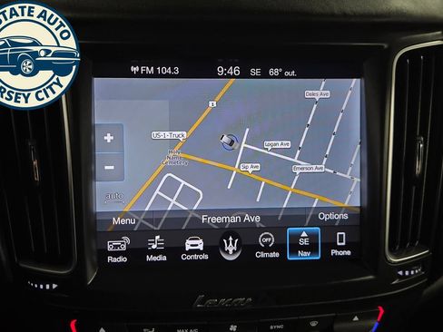 Used 2018 Maserati Levante S GranSport AWD/4WD image 16