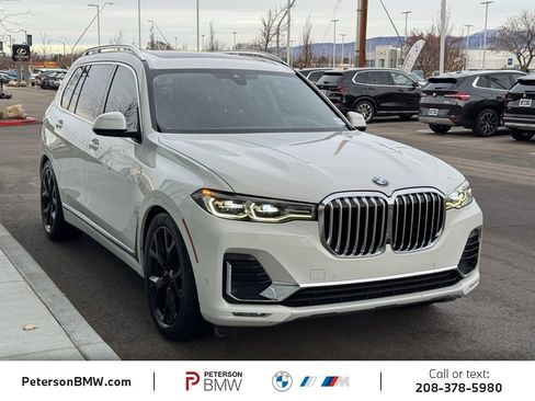Used 2022 BMW X7 xDrive40i w/ Premium Package image 8