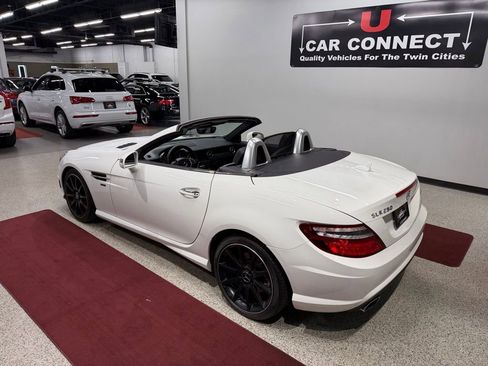 Used 2014 Mercedes-Benz SLK 250 image 13