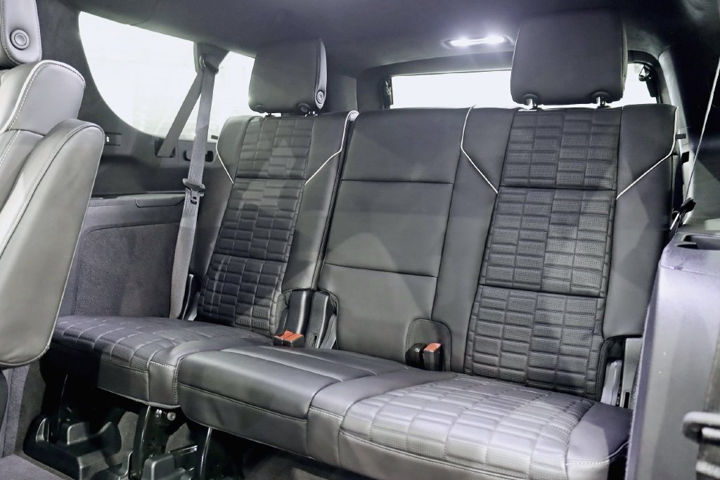 Used 2023 Cadillac Escalade ESV V w/ LPO, ONYX Package AWD/4WD image 35