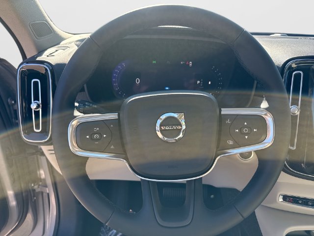 Certified 2024 Volvo XC40 B5 Ultimate w/ Climate Package AWD/4WD image 15