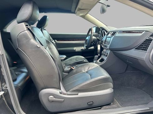 Used 2009 Chrysler Sebring Limited FWD image 18