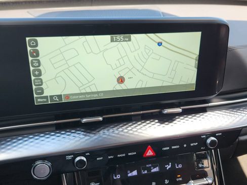 Certified 2024 Kia Carnival SX Prestige FWD image 16