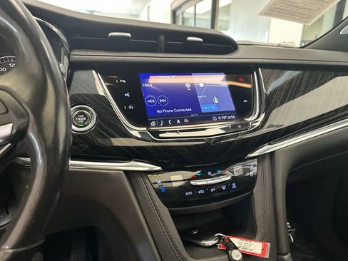 Used 2020 Cadillac XT6 Premium Luxury AWD/4WD image 23