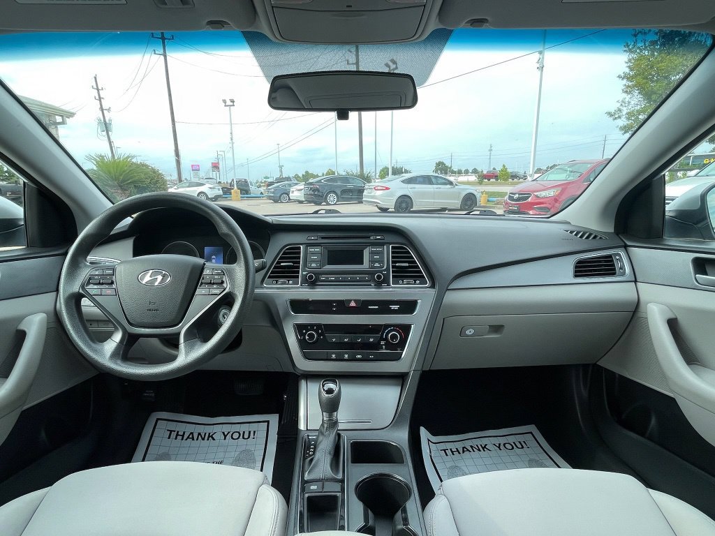 Used 2015 Hyundai Sonata SE FWD image 23