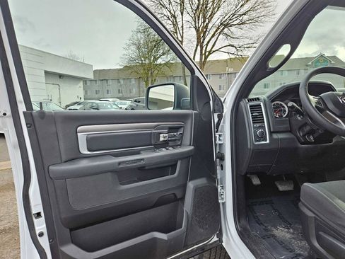 Used 2024 RAM 1500 Classic Warlock image 23