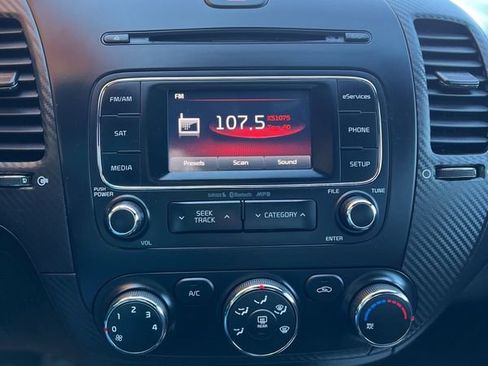 Used 2015 Kia Forte SX image 15