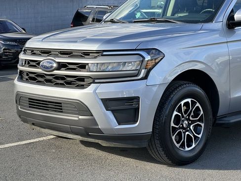 Used 2024 Ford Expedition XLT image 37