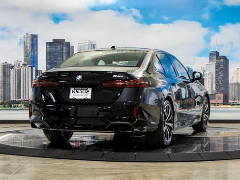 New 2026 BMW 540i xDrive w/ M Sport Package image 8