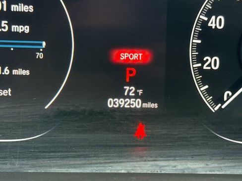Used 2018 Honda Accord Touring image 32