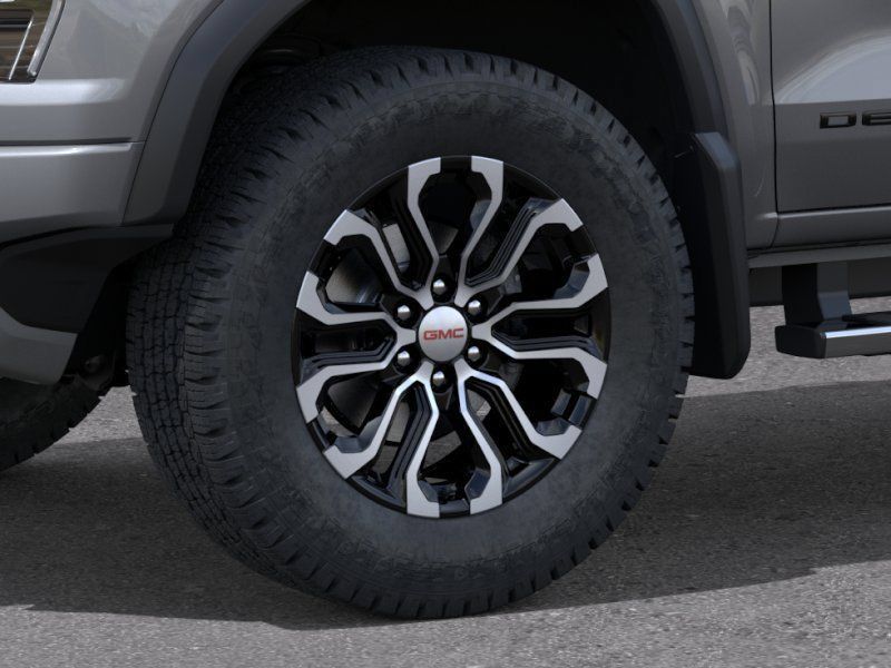New 2026 GMC Canyon Denali w/ LPO, Black Badging Package AWD/4WD image 9