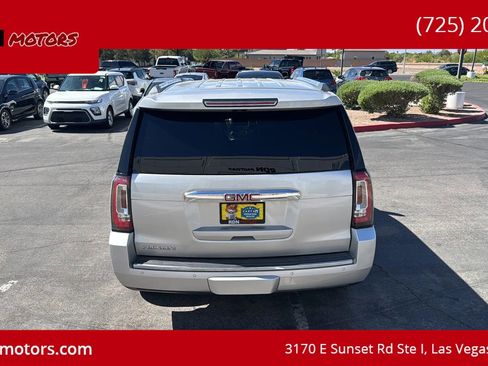 Used 2018 GMC Yukon Denali image 3