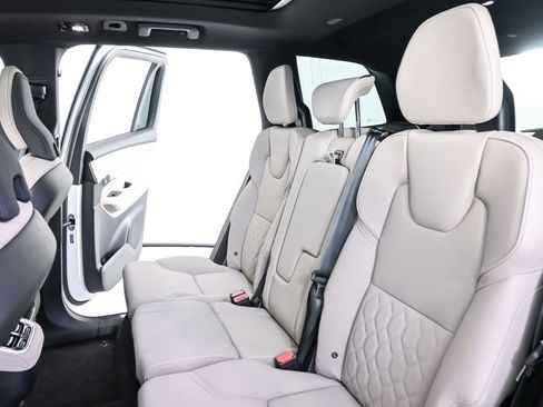 New 2026 Volvo XC90 B5 Plus w/ Protection Package image 21