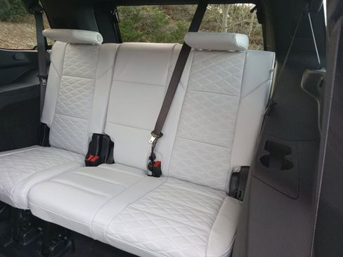 Used 2026 Cadillac Escalade Platinum Sport w/ LPO, ONYX Package image 26