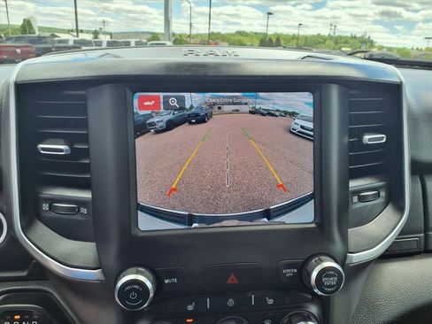 Used 2022 RAM 1500 Big Horn AWD/4WD image 37