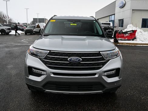 Certified 2023 Ford Explorer XLT w/ Equipment Group 202A image 10