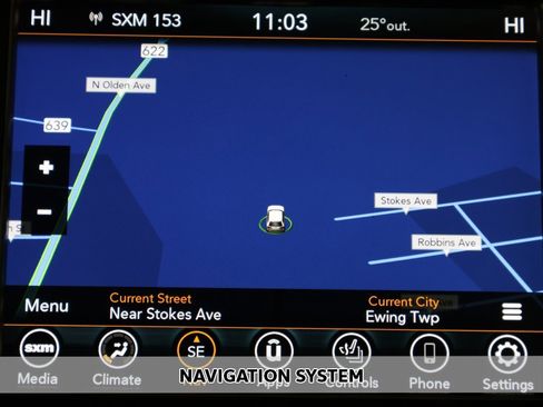 Used 2018 Jeep Grand Cherokee Altitude image 3