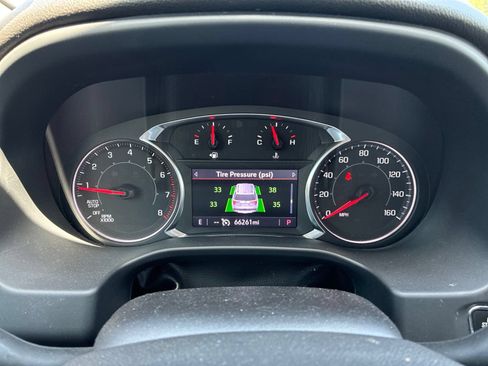 Used 2023 GMC Acadia SLT FWD image 14