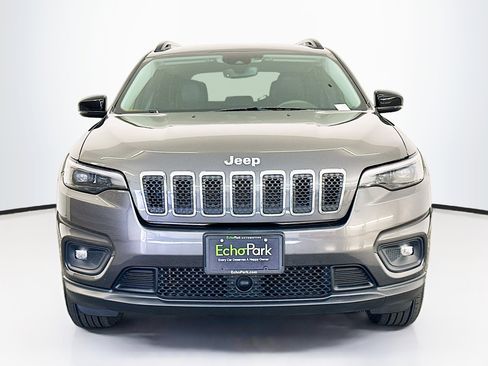 Used 2022 Jeep Cherokee Latitude Lux image 2