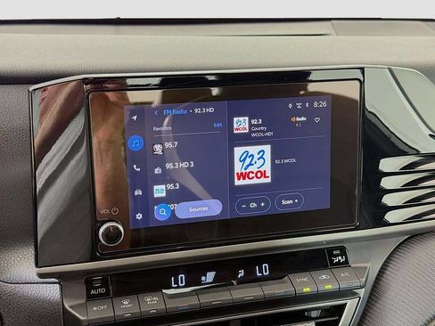 Used 2026 Toyota Camry SE FWD image 35