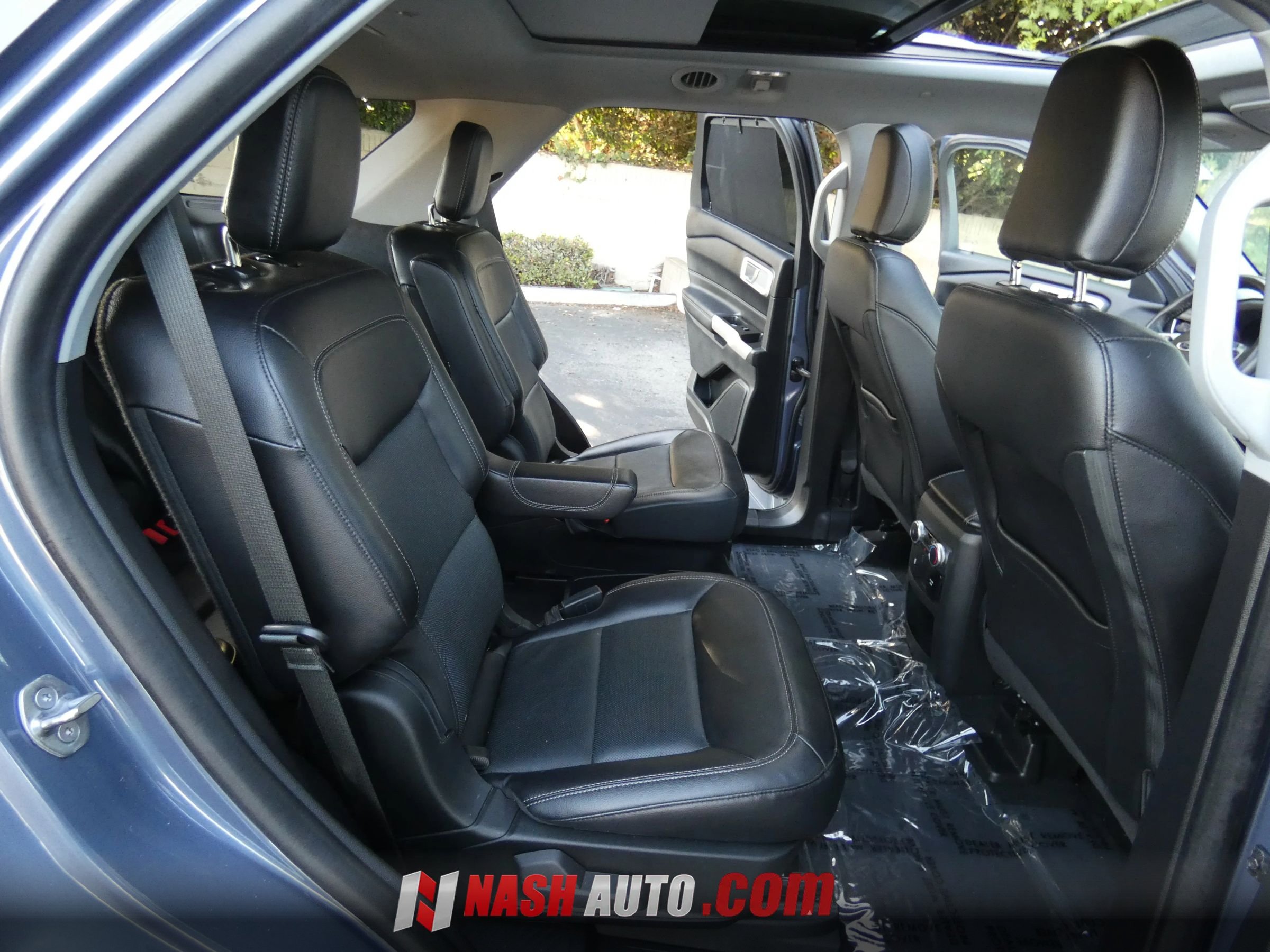 Used 2021 Ford Explorer Limited AWD/4WD image 38