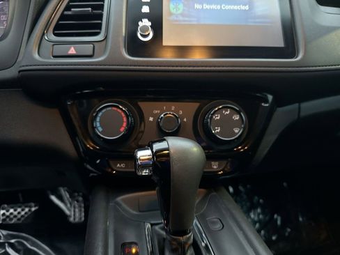 Used 2020 Honda HR-V Sport image 16