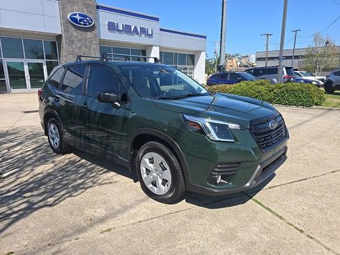 Used 2023 Subaru Forester AWD/4WD image 42