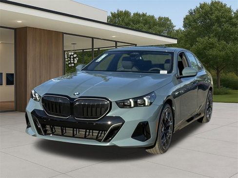 New 2026 BMW 530i w/ M Sport Package image 3