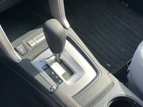 Used 2018 Subaru Forester 2.5i Premium w/ All-Weather Package image 21