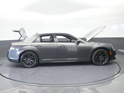 Used 2020 Chrysler 300 S w/ S Model Appearance Package RWD image 73