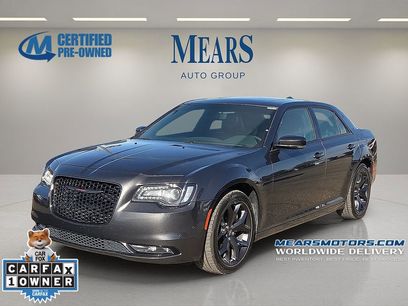 Used 2023 Chrysler 300 S
