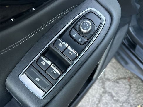 Certified 2023 Subaru Outback Limited image 16