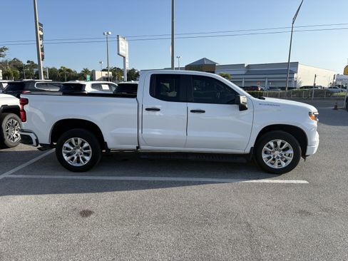 Certified 2023 Chevrolet Silverado 1500 Custom RWD image 8
