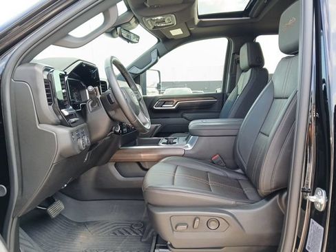 Certified 2025 Chevrolet Silverado 2500 High Country w/ High Country Premium Package AWD/4WD image 15