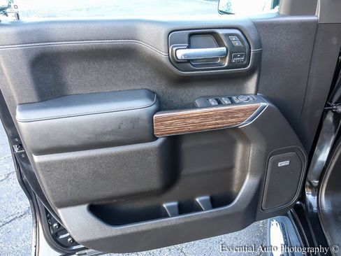 Used 2021 Chevrolet Silverado 1500 High Country image 28