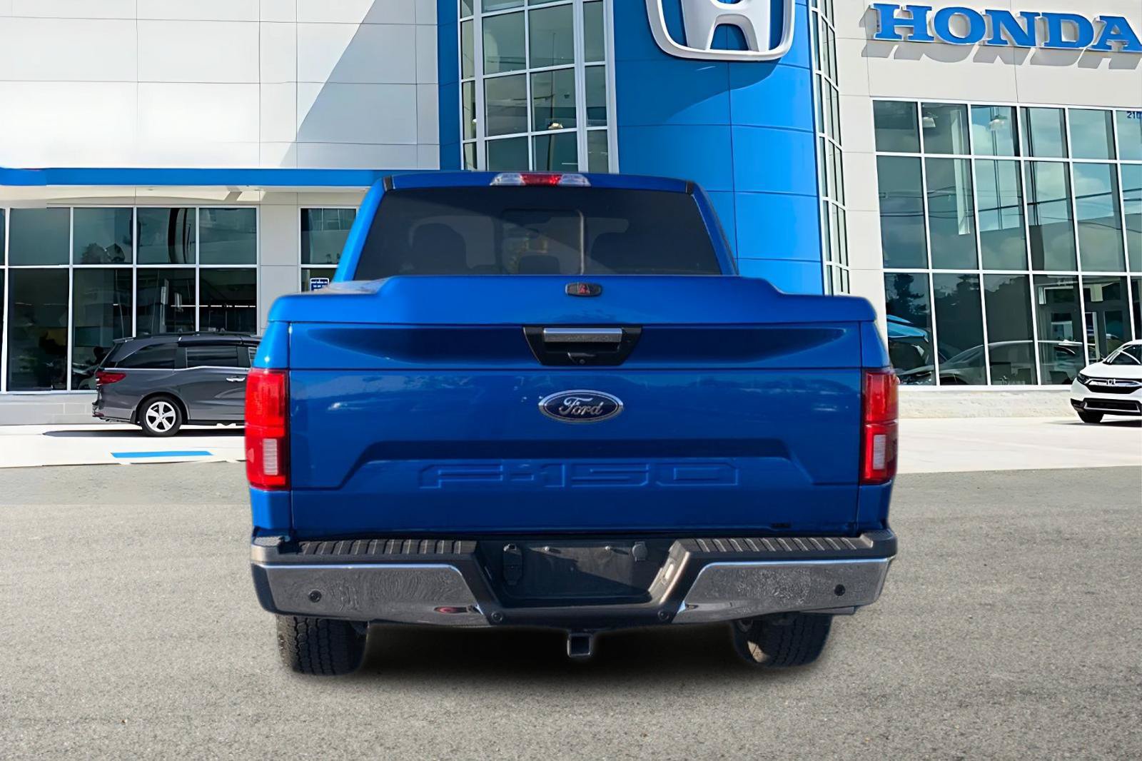 Used 2019 Ford F150 XLT w/ Equipment Group 302A Luxury AWD/4WD image 4