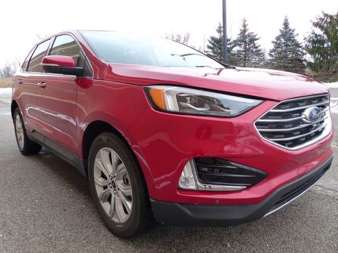 Used 2023 Ford Edge Titanium w/ Equipment Group 301A AWD/4WD image 11